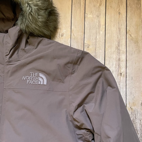 The North Face Men’s Arctic Parka In Graphite Purple - Picture 3 of 10